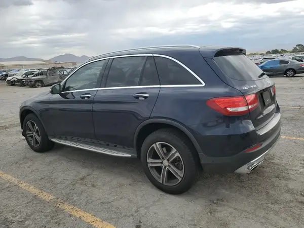 WDC0G4JB4GF052798 2016 MERCEDES-BENZ GLC - Image 2
