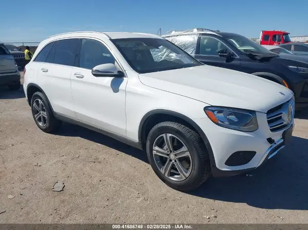 WDC0G4JB4GF055698 2016 MERCEDES-BENZ GLC - Image 1