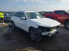 WDC0G4JB4GF077801 2016 MERCEDES-BENZ GLC