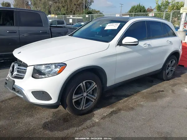 WDC0G4JB4GF082352 2016 MERCEDES-BENZ GLC - Image 2