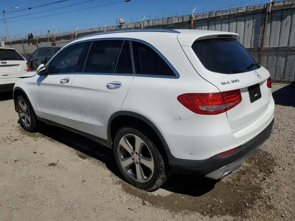 WDC0G4JB4HF115920 2017 MERCEDES-BENZ GLC - Image 2