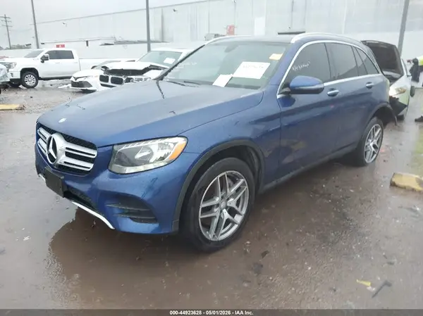 WDC0G4JB4HF118784 2017 MERCEDES-BENZ GLC - Image 2