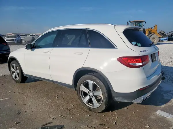 WDC0G4JB4HF126190 2017 MERCEDES-BENZ GLC - Image 2