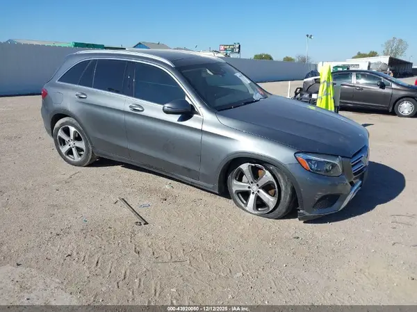 WDC0G4JB4HF184820 2017 MERCEDES-BENZ GLC - Image 1