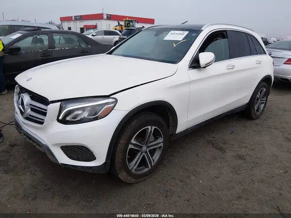 WDC0G4JB4HF191573 2017 MERCEDES-BENZ GLC - Image 2