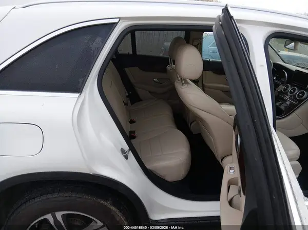 WDC0G4JB4HF191573 2017 MERCEDES-BENZ GLC - Image 8