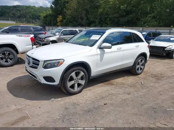 WDC0G4JB4HF203057 2017 MERCEDES-BENZ GLC - Image 2