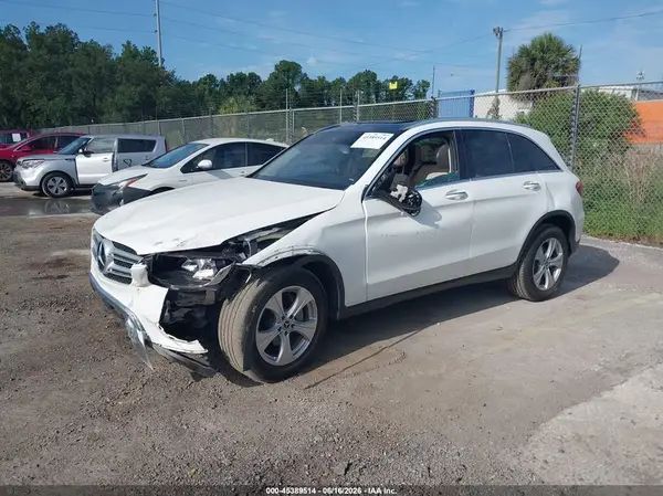 WDC0G4JB4HF205570 2017 MERCEDES-BENZ GLC - Image 2