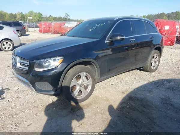 WDC0G4JB4HV005696 2017 MERCEDES-BENZ GLC - Image 2