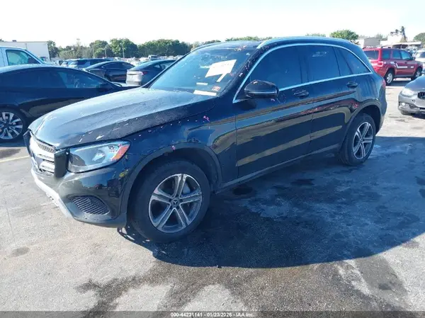 WDC0G4JB4JV024772 2018 MERCEDES-BENZ GLC - Image 2