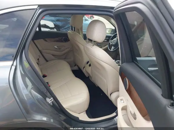 WDC0G4JB4JV029583 2018 MERCEDES-BENZ GLC - Image 8