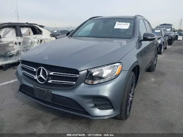 WDC0G4JB4JV032743 2018 MERCEDES-BENZ GLC - Image 2