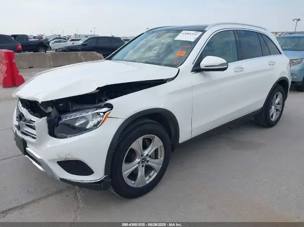 WDC0G4JB4JV038378 2018 MERCEDES-BENZ GLC - Image 2