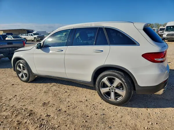 WDC0G4JB4JV047159 2018 MERCEDES-BENZ GLC - Image 2