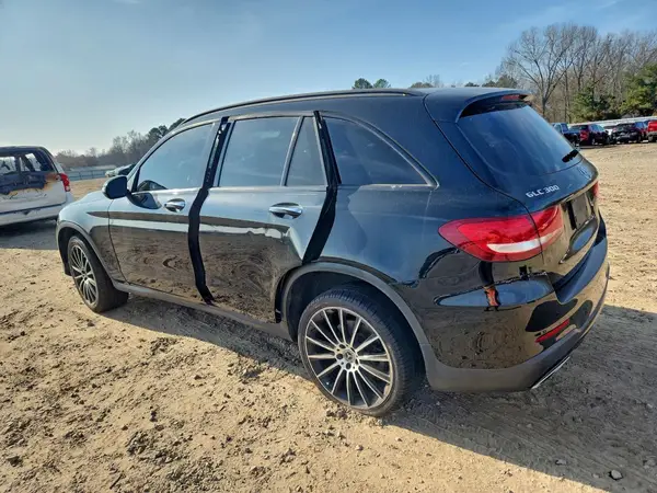WDC0G4JB4JV047307 2018 MERCEDES-BENZ GLC - Image 2