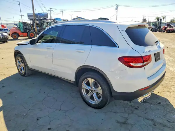 WDC0G4JB4JV053334 2018 MERCEDES-BENZ GLC - Image 2