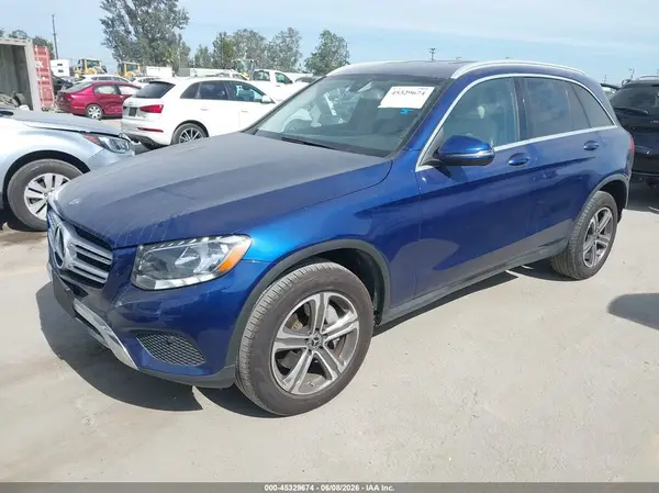 WDC0G4JB4JV062843 2018 MERCEDES-BENZ GLC - Image 2