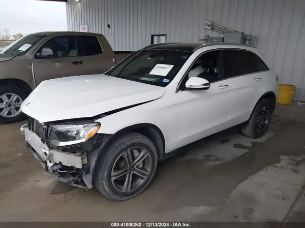 WDC0G4JB4JV064947 2018 MERCEDES-BENZ GLC - Image 2
