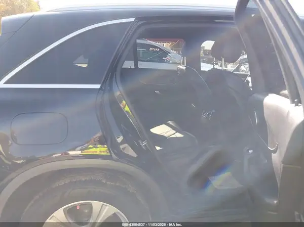 WDC0G4JB4JV075818 2018 MERCEDES-BENZ GLC - Image 8