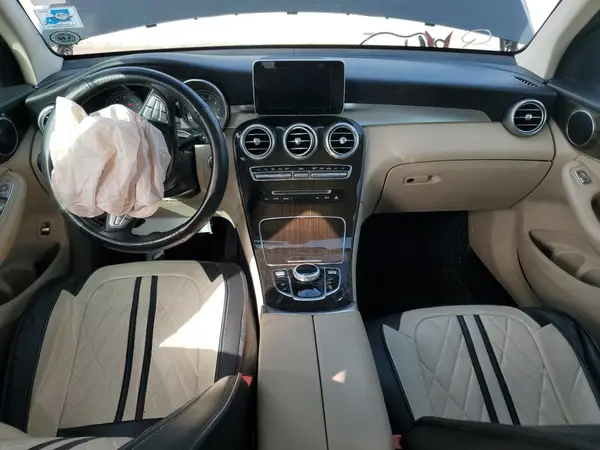 WDC0G4JB4JV076984 2018 MERCEDES-BENZ GLC - Image 8