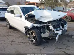 WDC0G4JB4JV080761 2018 MERCEDES-BENZ GLC