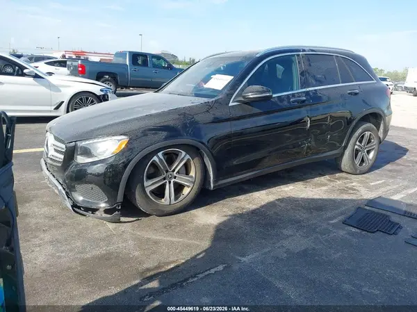 WDC0G4JB4JV081151 2018 MERCEDES-BENZ GLC - Image 2
