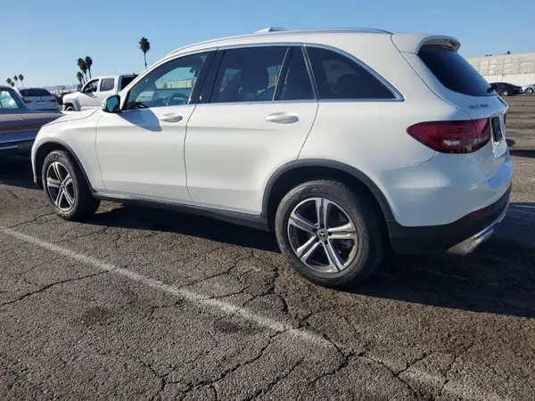 WDC0G4JB4JV100748 2018 MERCEDES-BENZ GLC - Image 2