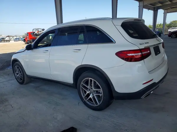WDC0G4JB4K1002098 2019 MERCEDES-BENZ GLC - Image 2