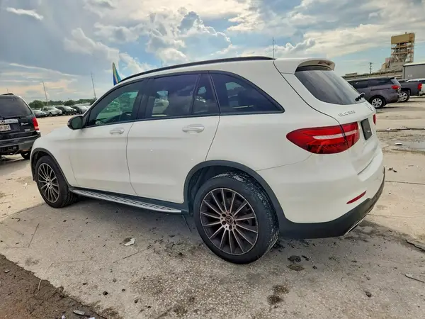 WDC0G4JB4KF546233 2019 MERCEDES-BENZ GLC - Image 2