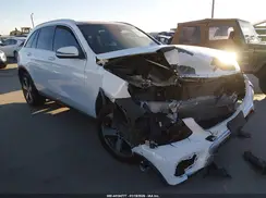 WDC0G4JB4KF608665 2019 MERCEDES-BENZ GLC
