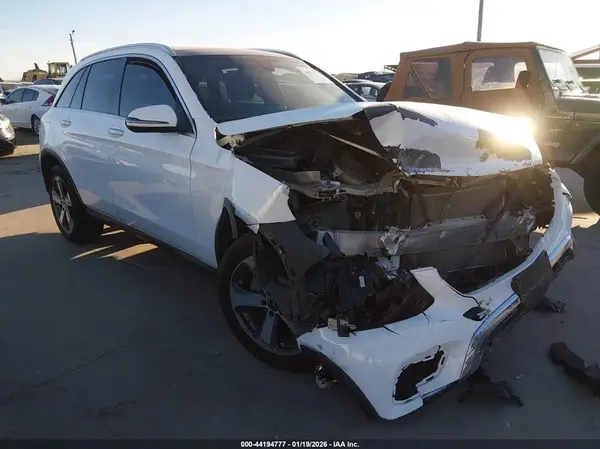 WDC0G4JB4KF608665 2019 MERCEDES-BENZ GLC - Image 1