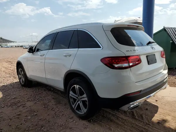 WDC0G4JB4KV126042 2019 MERCEDES-BENZ GLC - Image 2