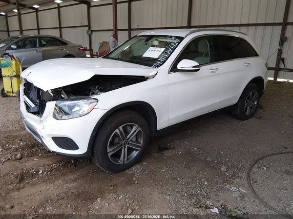 WDC0G4JB4KV126817 2019 MERCEDES-BENZ GLC - Image 2