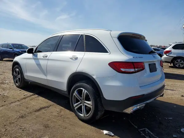 WDC0G4JB4KV131502 2019 MERCEDES-BENZ GLC - Image 2