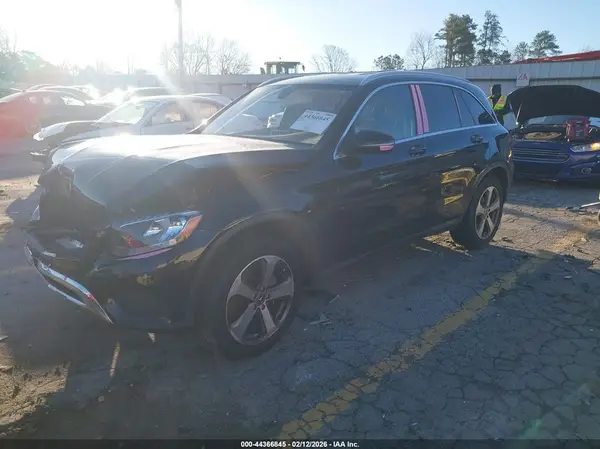 WDC0G4JB4KV138997 2019 MERCEDES-BENZ GLC - Image 2