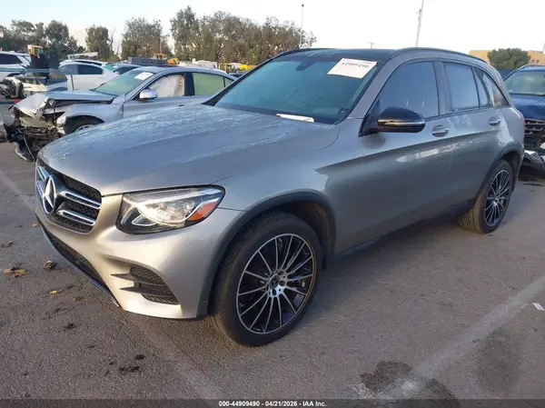 WDC0G4JB4KV179002 2019 MERCEDES-BENZ GLC - Image 2