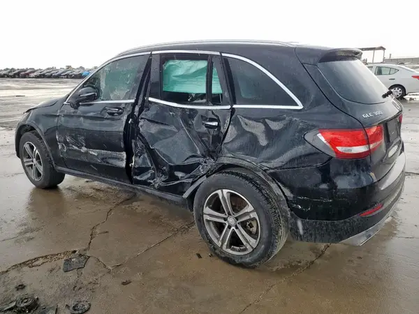 WDC0G4JB5GF008096 2016 MERCEDES-BENZ GLC - Image 2