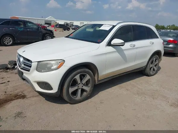 WDC0G4JB5GF019244 2016 MERCEDES-BENZ GLC - Image 2