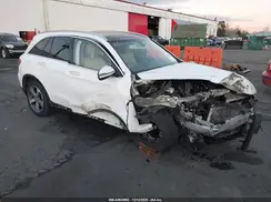 WDC0G4JB5GF050204 2016 MERCEDES-BENZ GLC