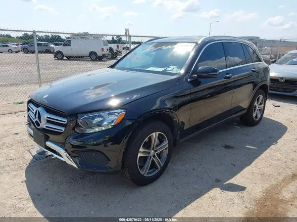 WDC0G4JB5GF060893 2016 MERCEDES-BENZ GLC - Image 2