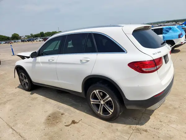 WDC0G4JB5HF152992 2017 MERCEDES-BENZ GLC - Image 2