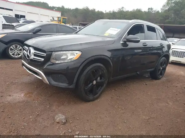 WDC0G4JB5HF167282 2017 MERCEDES-BENZ GLC - Image 2