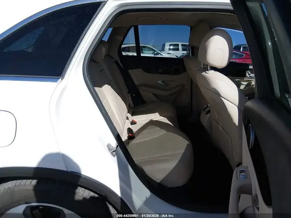 WDC0G4JB5HF168612 2017 MERCEDES-BENZ GLC - Image 8