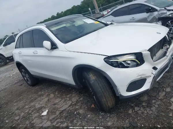 WDC0G4JB5HF176662 2017 MERCEDES-BENZ GLC - Image 1