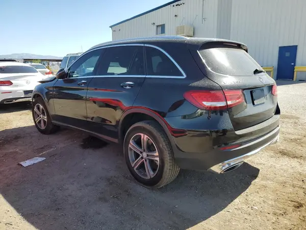 WDC0G4JB5HF176760 2017 MERCEDES-BENZ GLC - Image 2