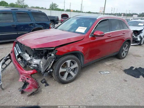 WDC0G4JB5HF213354 2017 MERCEDES-BENZ GLC - Image 2