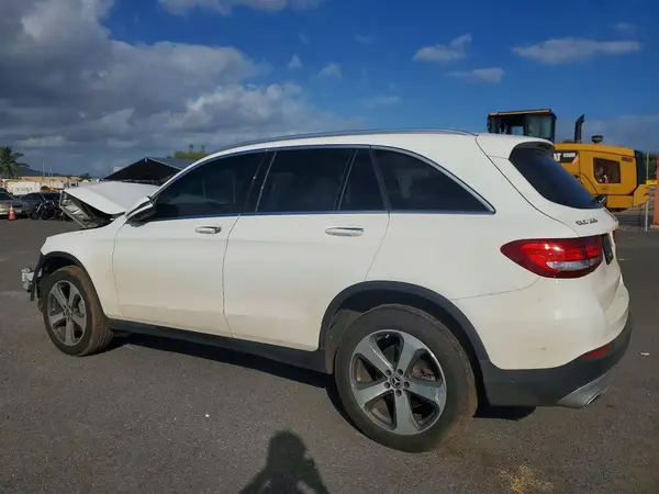 WDC0G4JB5HF262523 2017 MERCEDES-BENZ GLC - Image 2