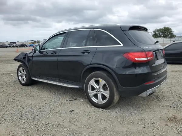 WDC0G4JB5HV002760 2017 MERCEDES-BENZ GLC - Image 2
