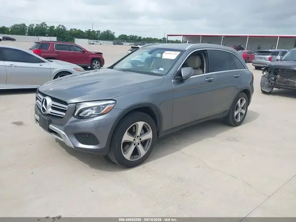 WDC0G4JB5HV003245 2017 MERCEDES-BENZ GLC - Image 2