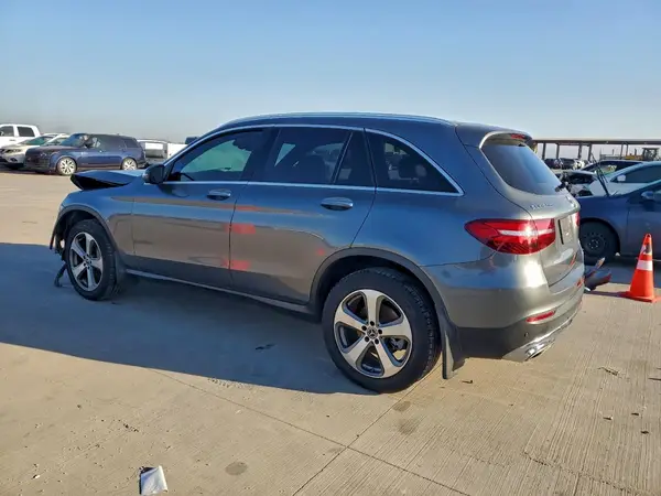 WDC0G4JB5HV004864 2017 MERCEDES-BENZ GLC - Image 2